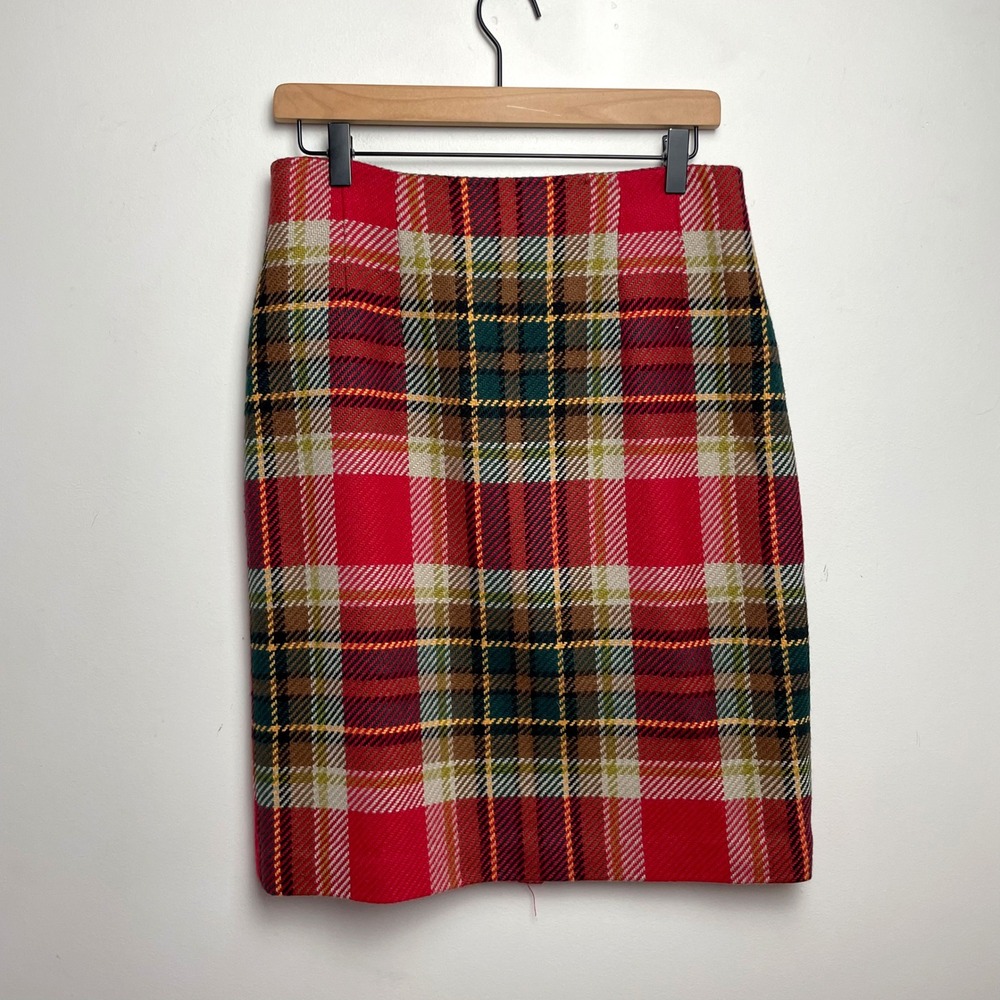 Chadwicks Red  Green Plaid Wool Blend Pencil Skirt Vintage Sz 8 Old Money Preppy